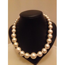 Glass pearl necklace